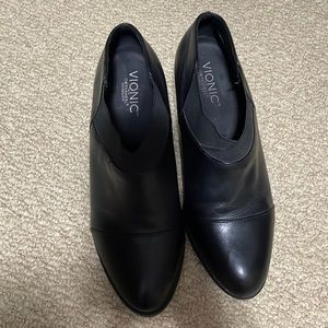 Vionic ankle boots